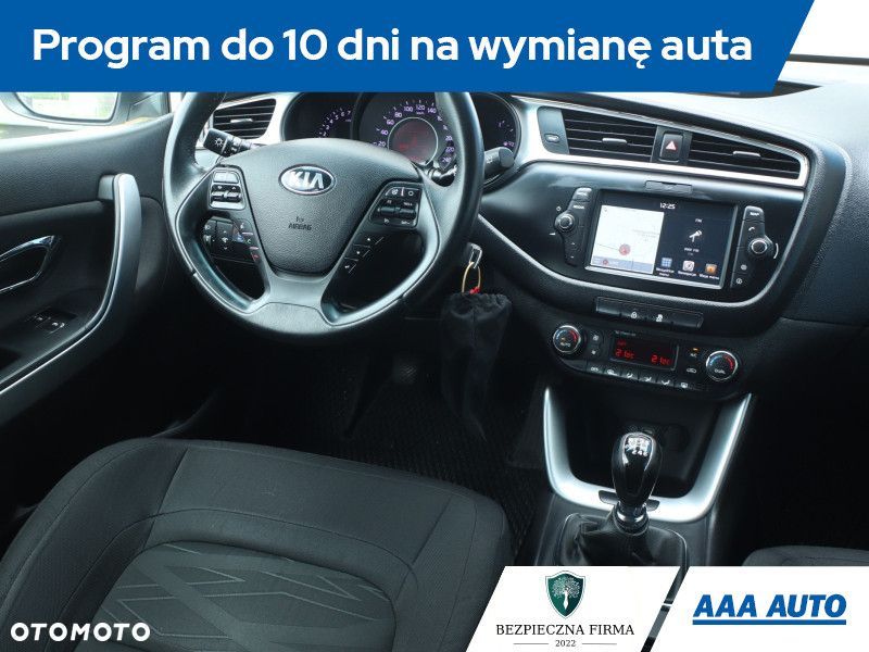 Kia Ceed - 9
