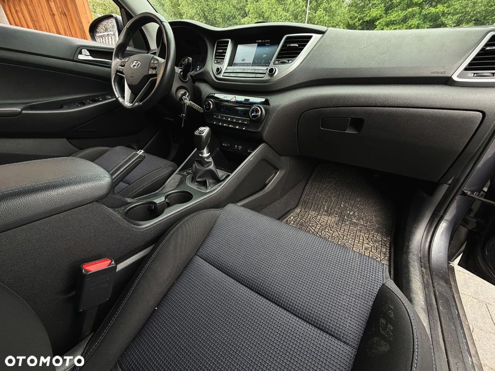 Hyundai Tucson blue 1.7 CRDi 2WD Style - 11