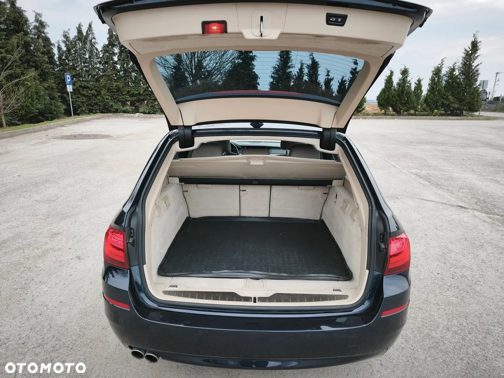 BMW Seria 5 520d Modern Line - 9
