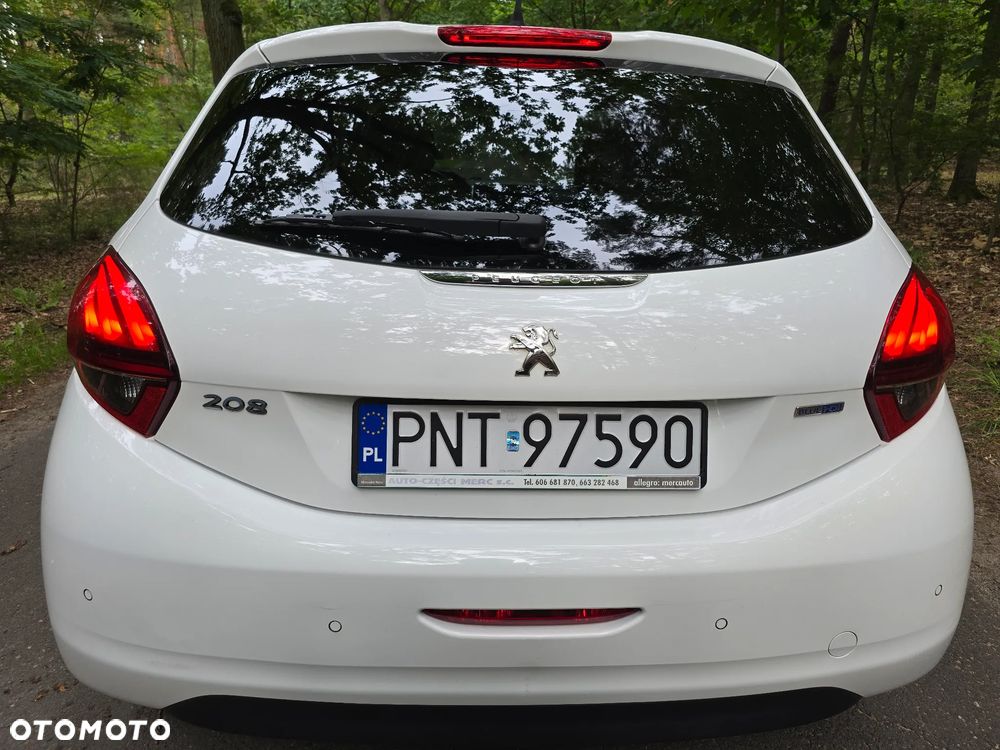 Peugeot 208 - 5