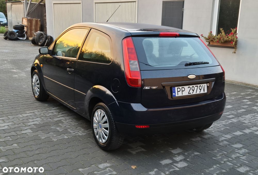 Ford Fiesta - 4