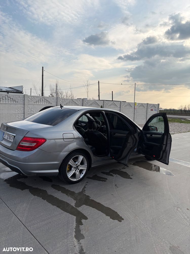 Mercedes-Benz C 220 CDI - 1