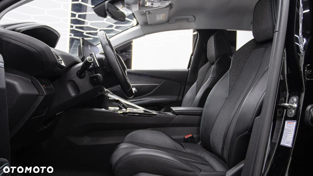 Peugeot 3008 1.6 PureTech Hybrid PHEV Allure S&S EAT8 - 20