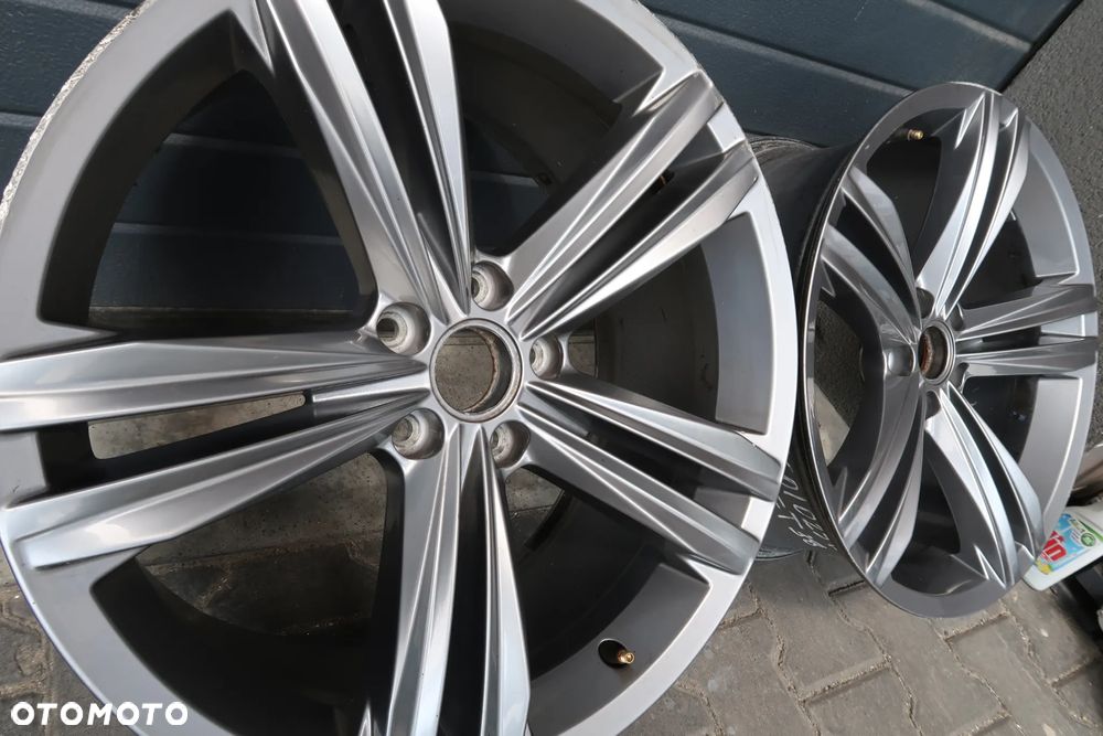 C43/C44 FELGA VW TIGUAN  5NN601025R 8,5X19ET38 - 8