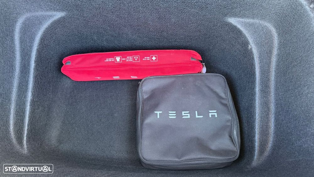 Tesla Model Y Performance Tração Integral - 10