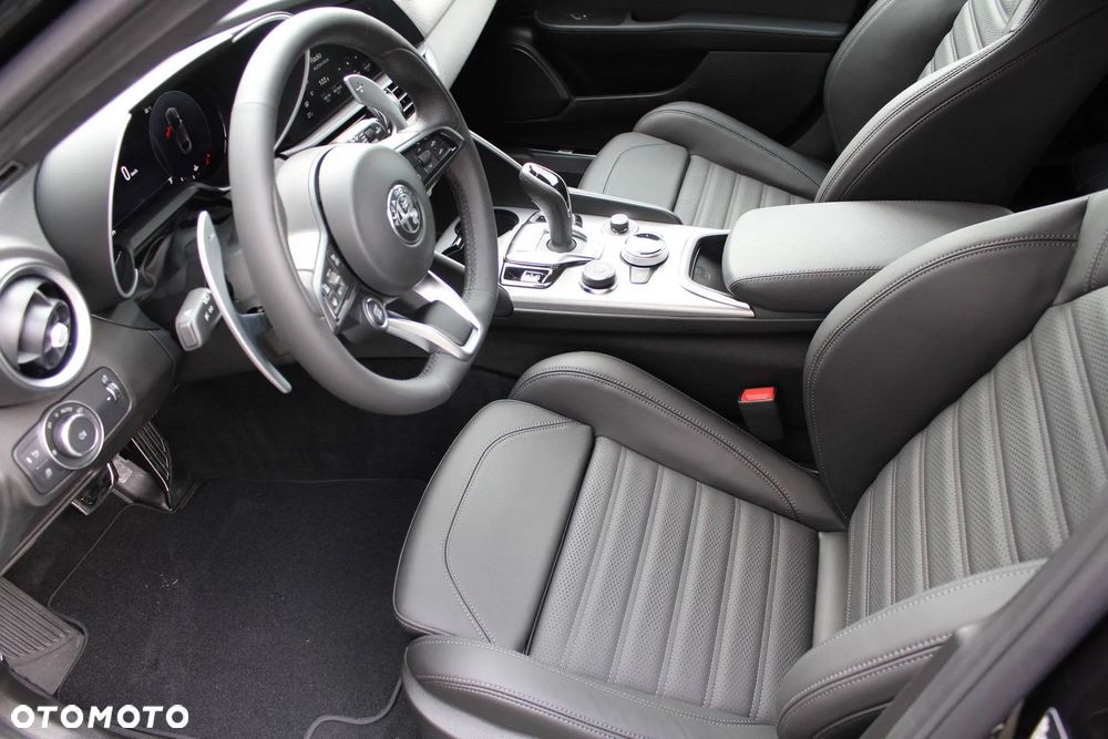 Alfa Romeo Giulia 2.0 Turbo Veloce Q4 - 9