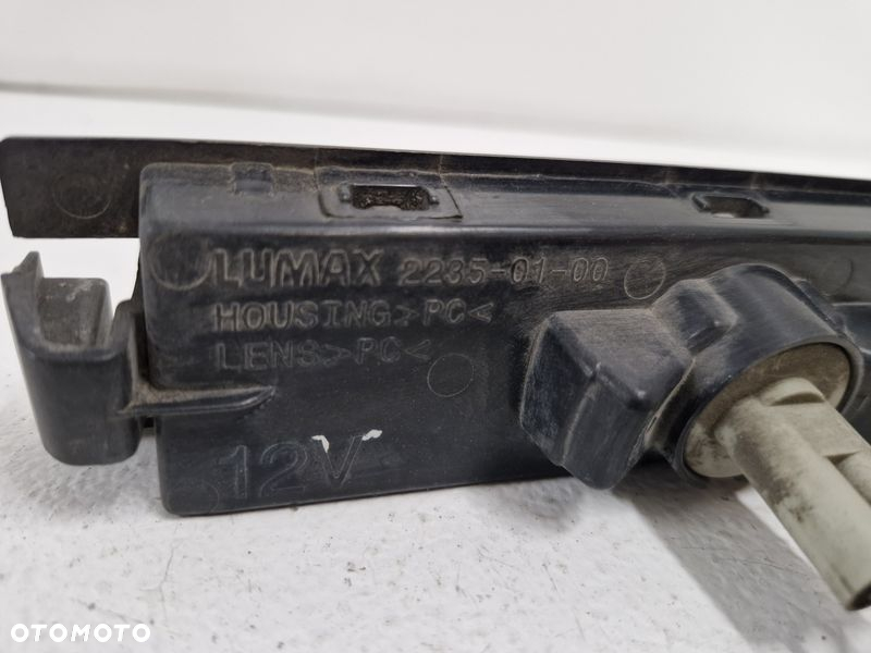 NISSAN MICRA K13 LAMPKA OŚWIETLENIE TABLICY REJESTRACYJNEJ OE 2235-02-00 - 3
