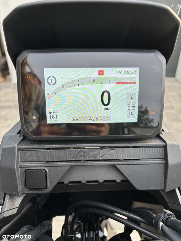 Honda ADV350 - 12