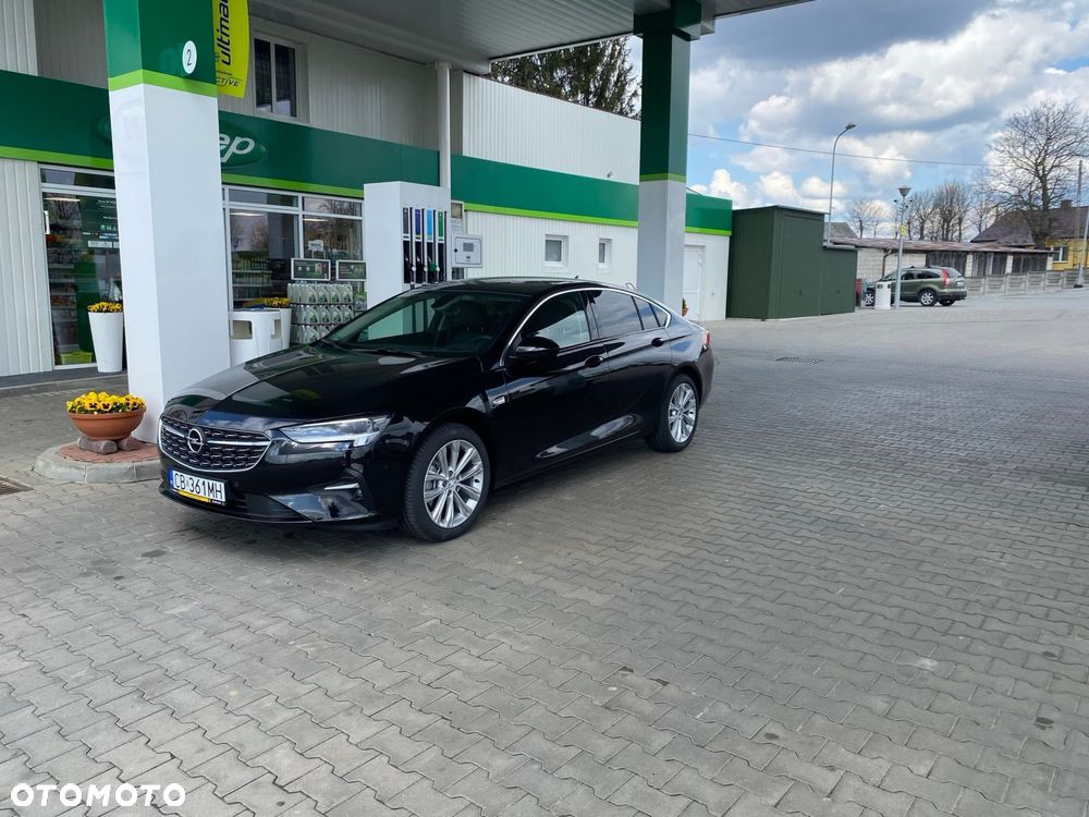 Opel Insignia - 1
