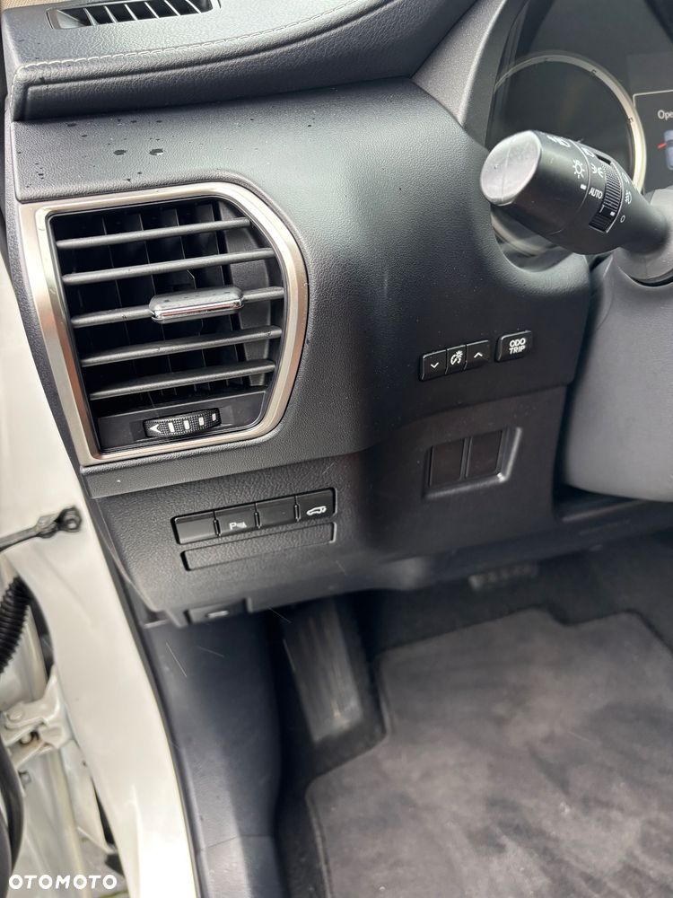 Lexus NX 300h Elite AWD - 20