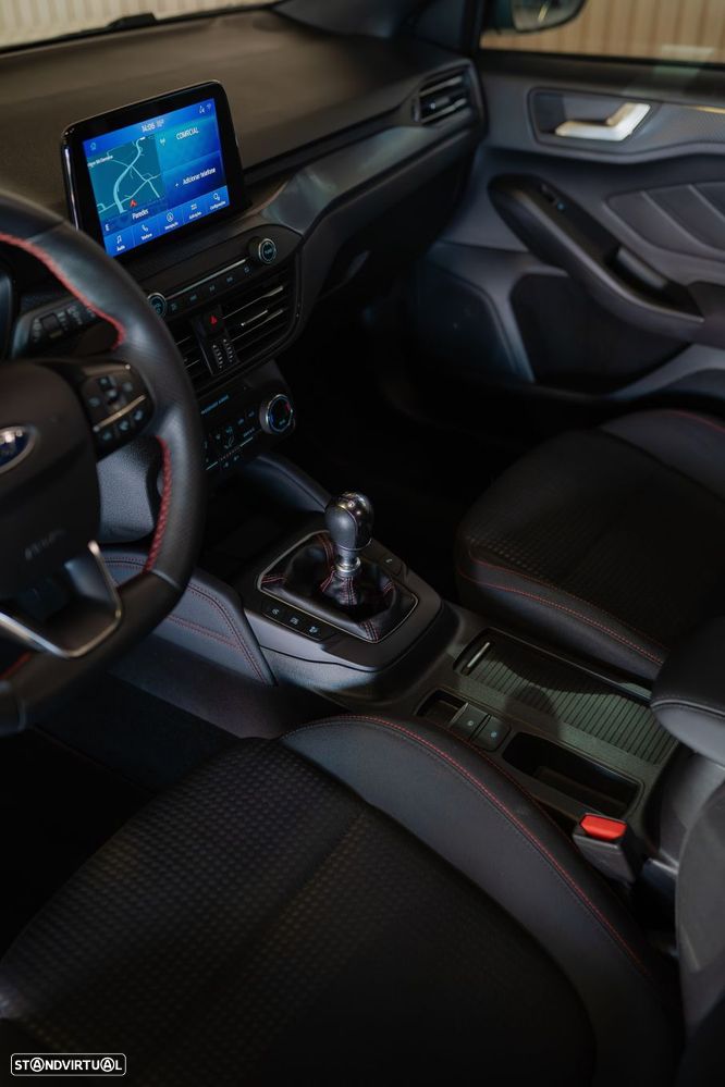 Ford Focus 1.0 EcoBoost ST-Line - 16