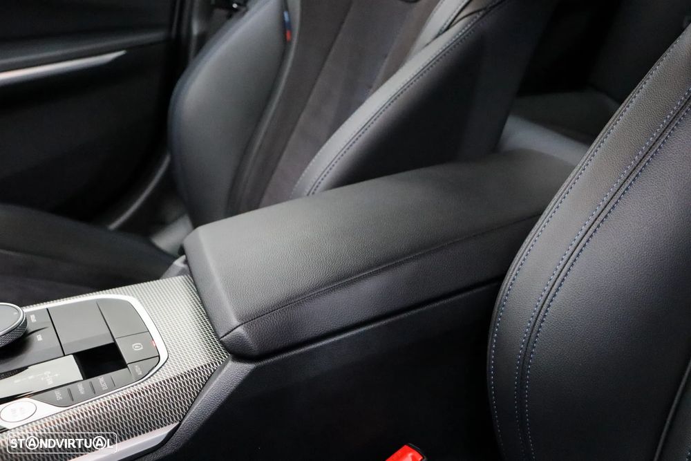 BMW 330 e Aut. M Sport - 27