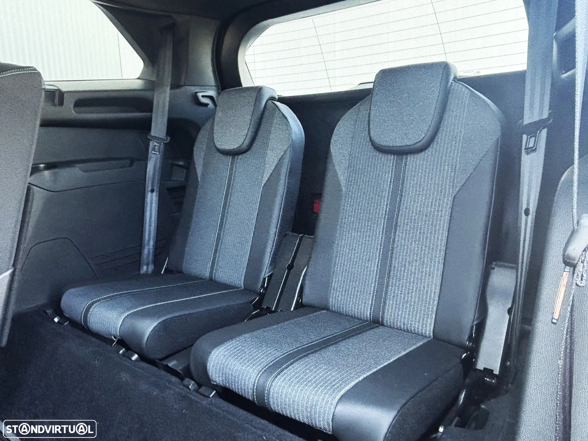 Peugeot 5008 1.5 BlueHDi Allure Pack EAT8 - 18