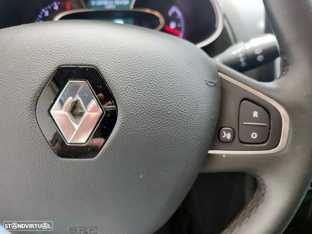 Renault Clio - 22