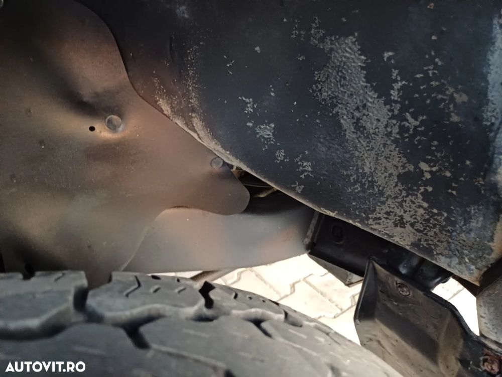 Mitsubishi L200 - 31