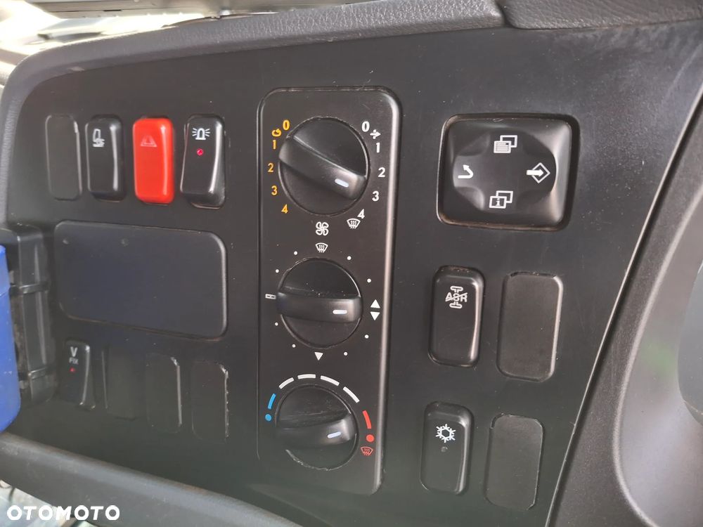 Mercedes-Benz Atego 1524 Zamiatarka BUCHER CityFant 60 2 Silniki Tylna Oś Na Poduszkach Rura Do Liści / Studzienek Zamiatarka Uliczna Sprzątanie Zamiatanie - 28