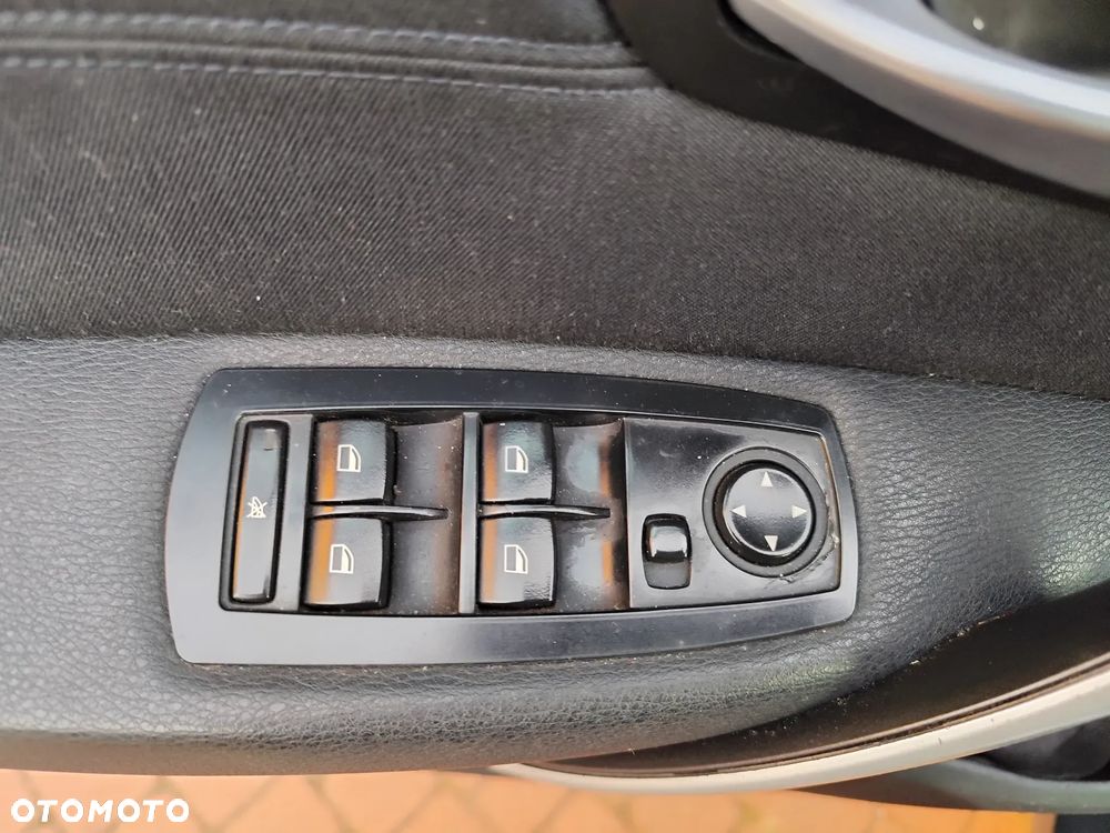 BMW X3 2.0d - 9
