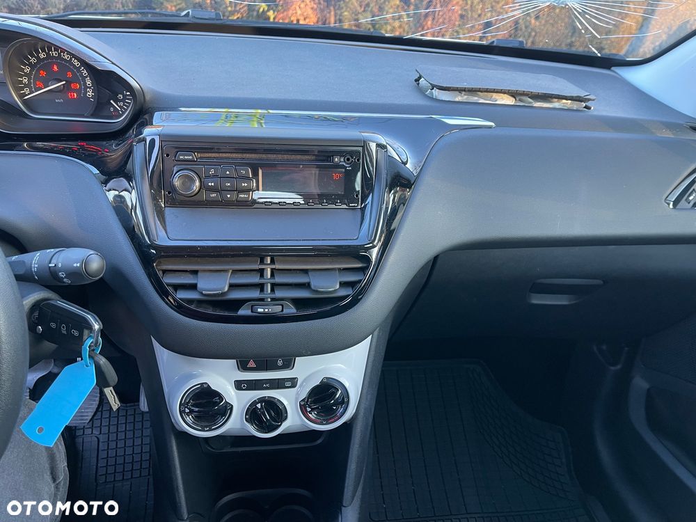 Peugeot 208 PureTech 68 Like - 23