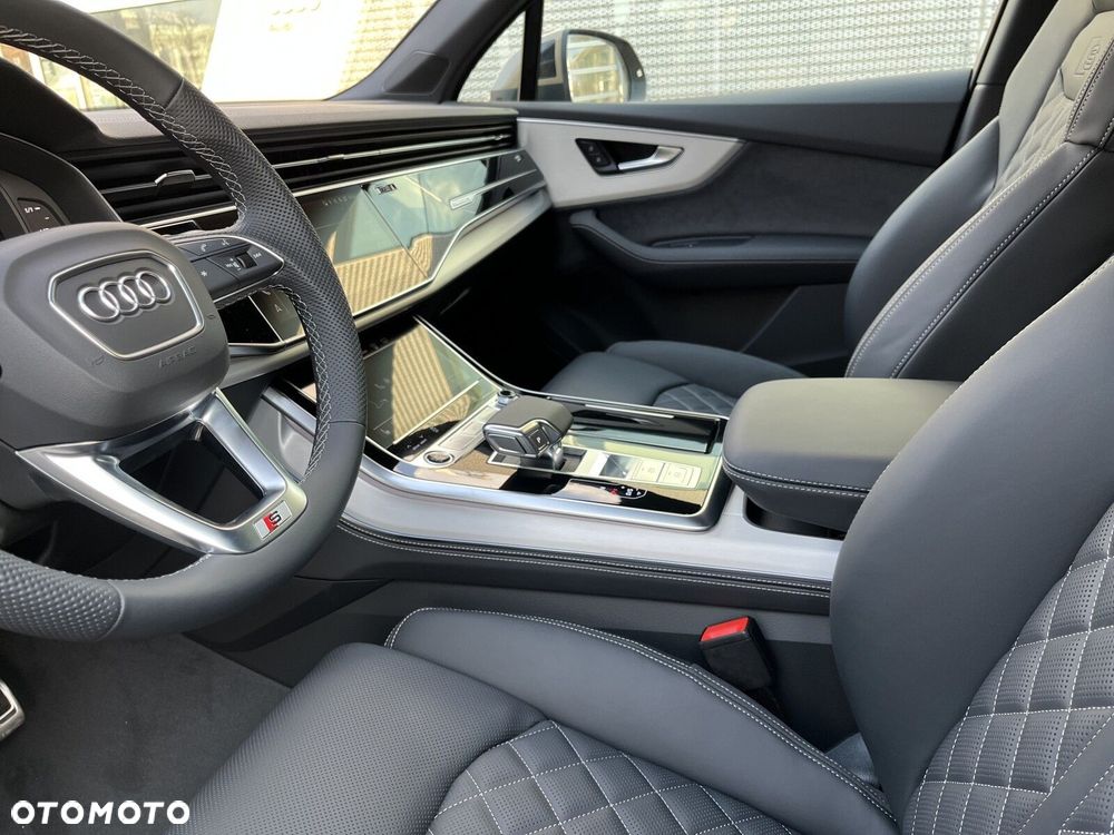 Audi Q7 - 21