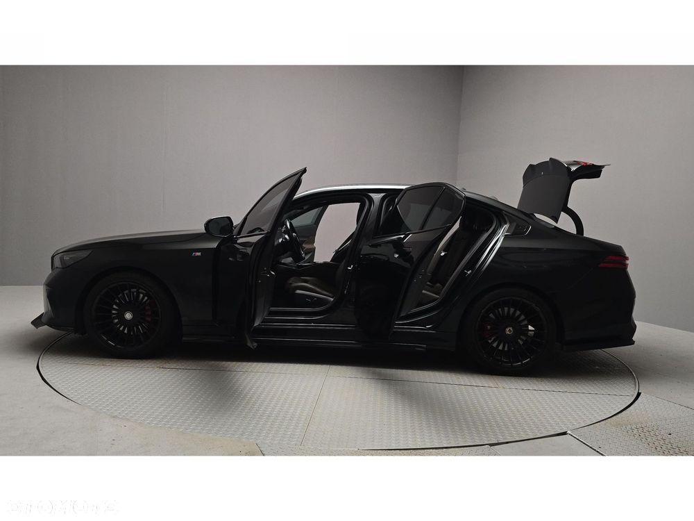 BMW Seria 5 520d xDrive mHEV M Sport - 10
