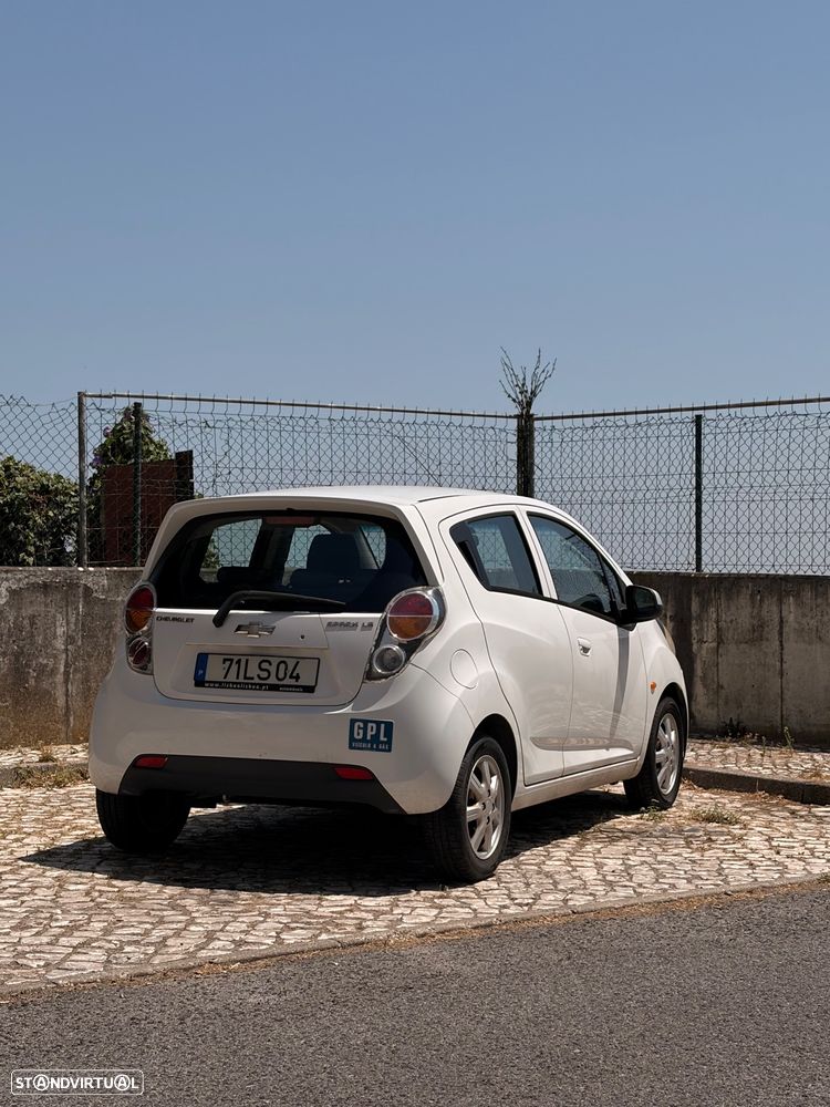 Chevrolet Spark 1.0 LS Bi-Fuel - 7