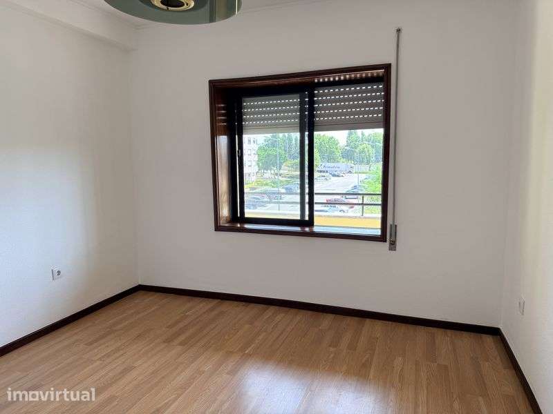 Apartamento T1+1 - Grande imagem: 5/9