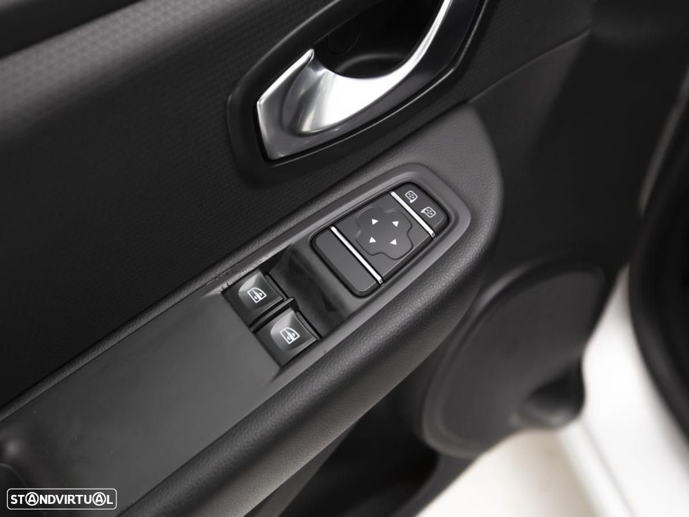 Renault Clio 1.5 dCi Zen - 13