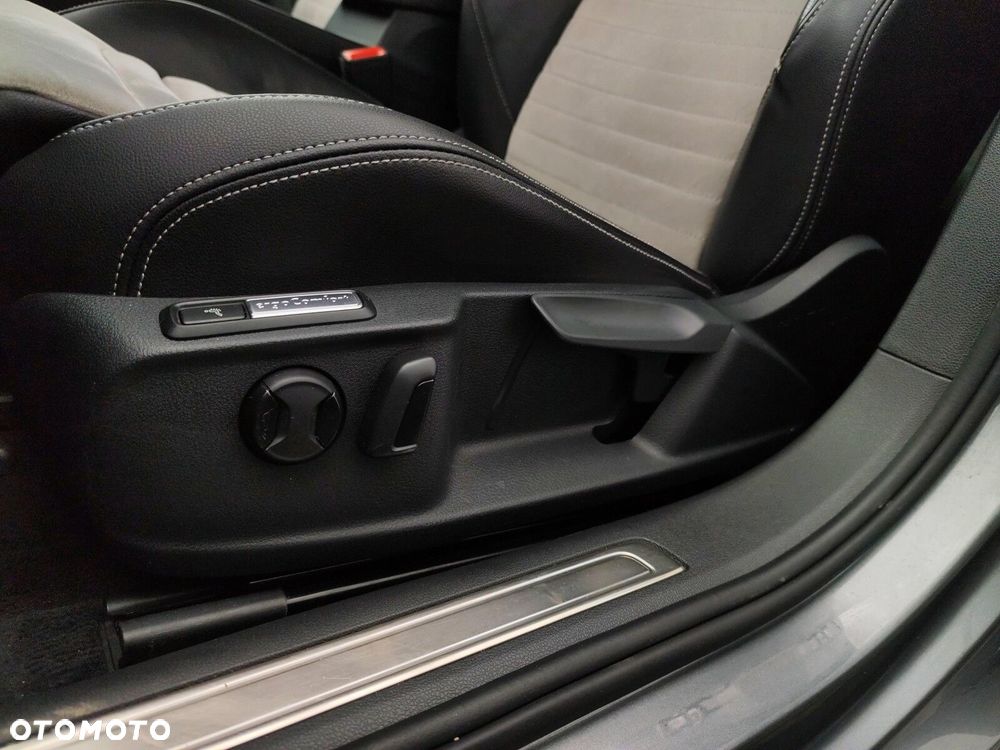 Volkswagen Passat 2.0 TDI BMT Highline DSG - 12