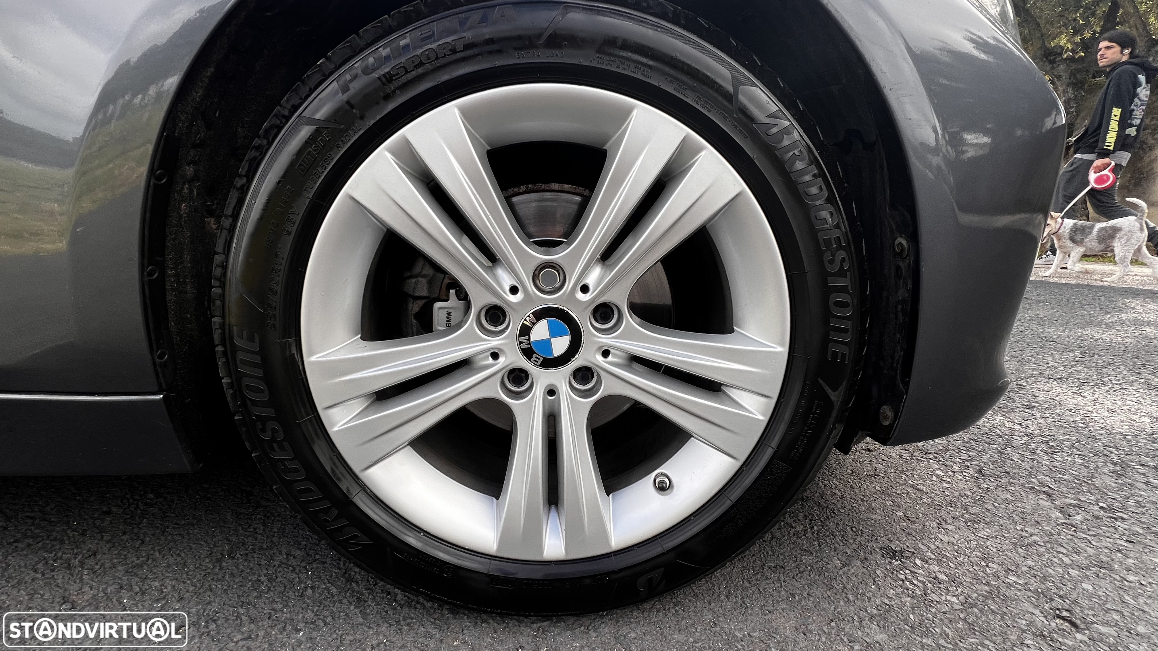 BMW 318 d Touring Auto Line Sport - 28