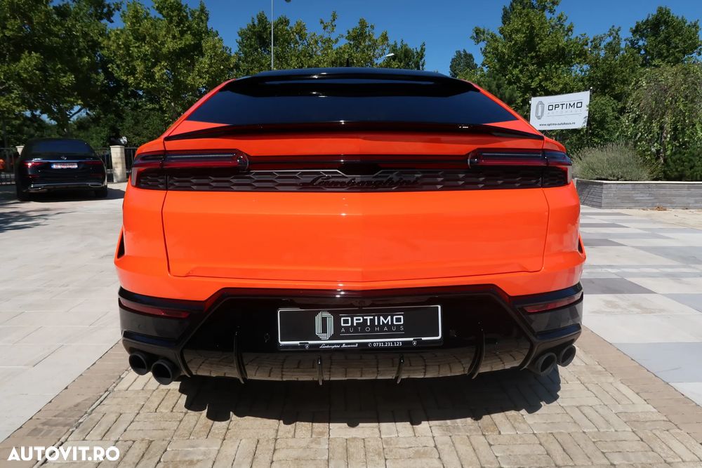 Lamborghini URUS - 30
