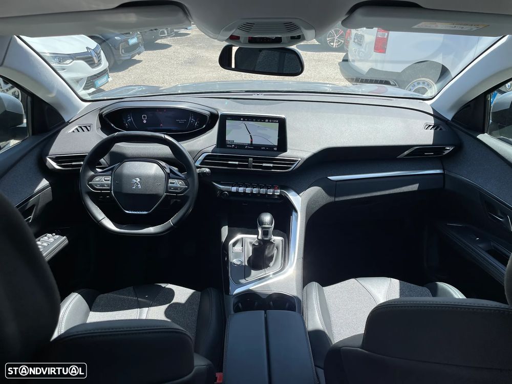 Peugeot 5008 PureTech 130 Stop & Start Allure Pack - 9
