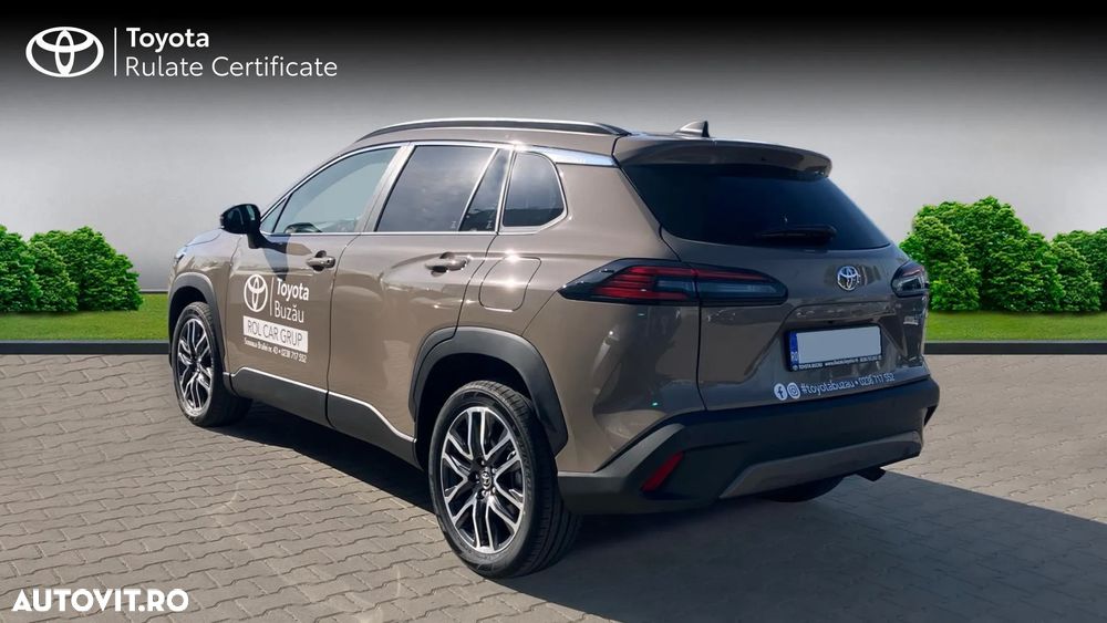 Toyota Corolla Cross - 2