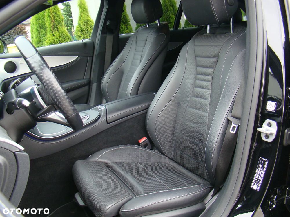 Mercedes-Benz Klasa E 300 de 4Matic 9G-TRONIC AMG Line - 23