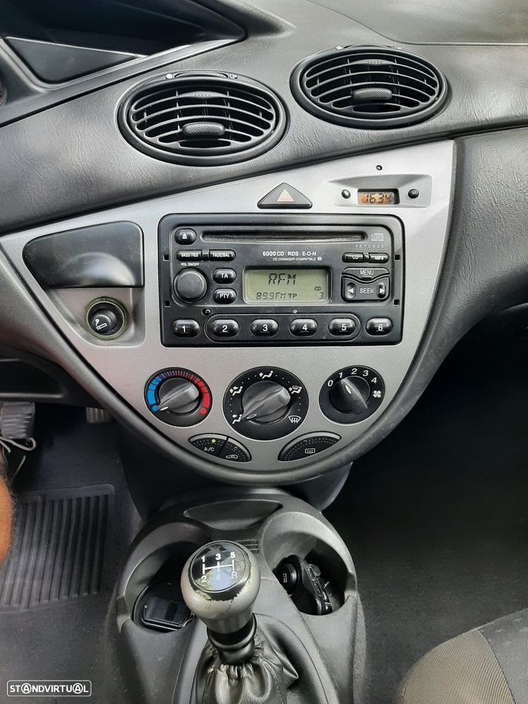 Ford Focus 1.8 TDdi F2000 - 7