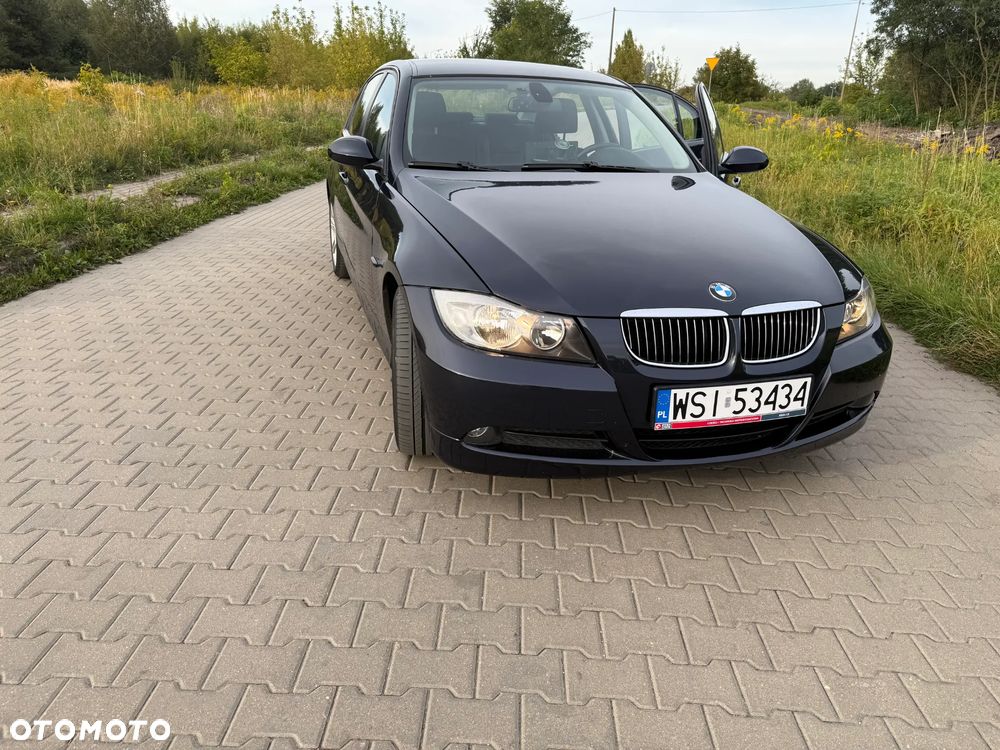 BMW Seria 3 320i - 1