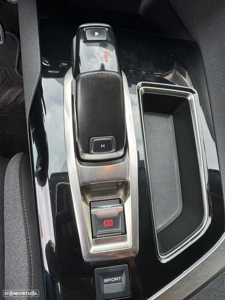 Peugeot 5008 BlueHDI 130 EAT8 Active - 9