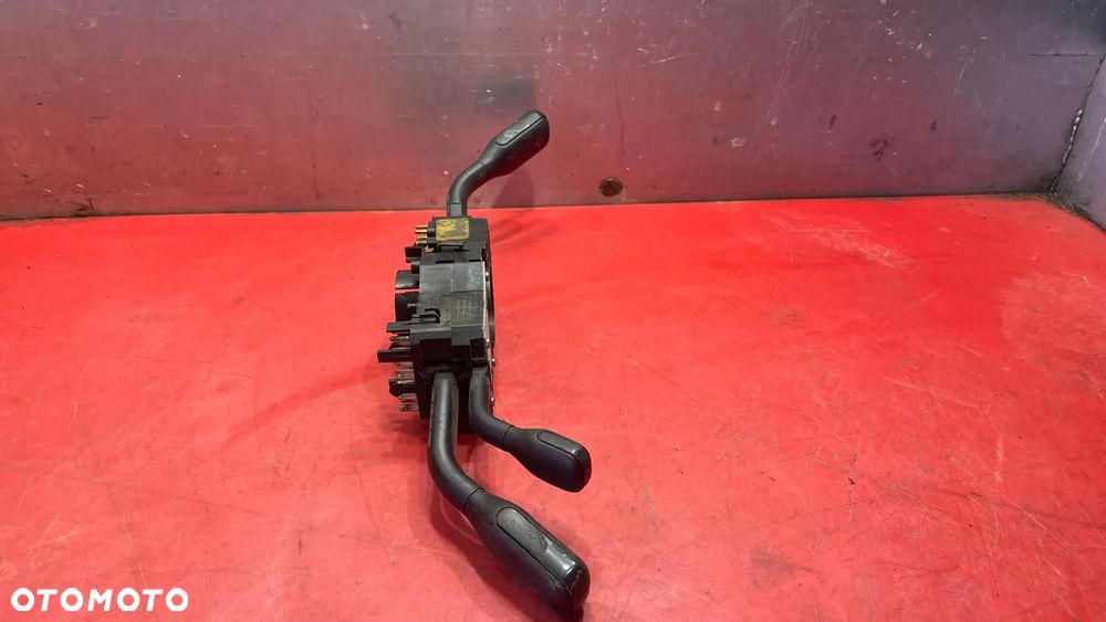 4D0953513 PRZEŁĄCZNIK ZESPOLONY AUDI A4 B5 - 5