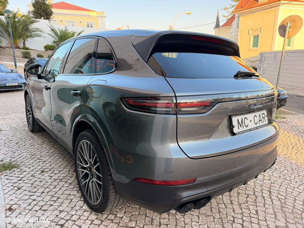 Porsche Cayenne E-Hybrid - 5