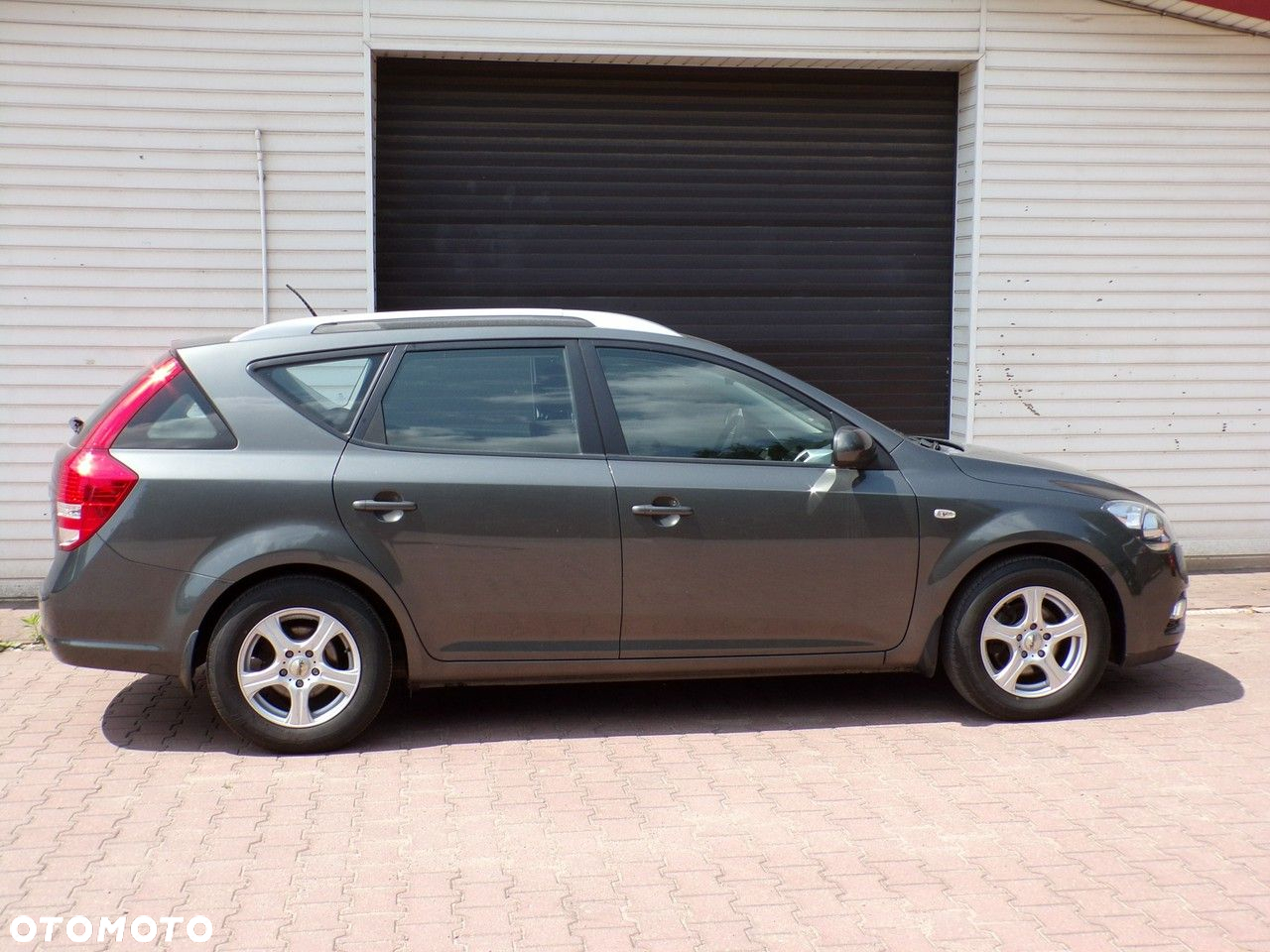 Kia Ceed - 4