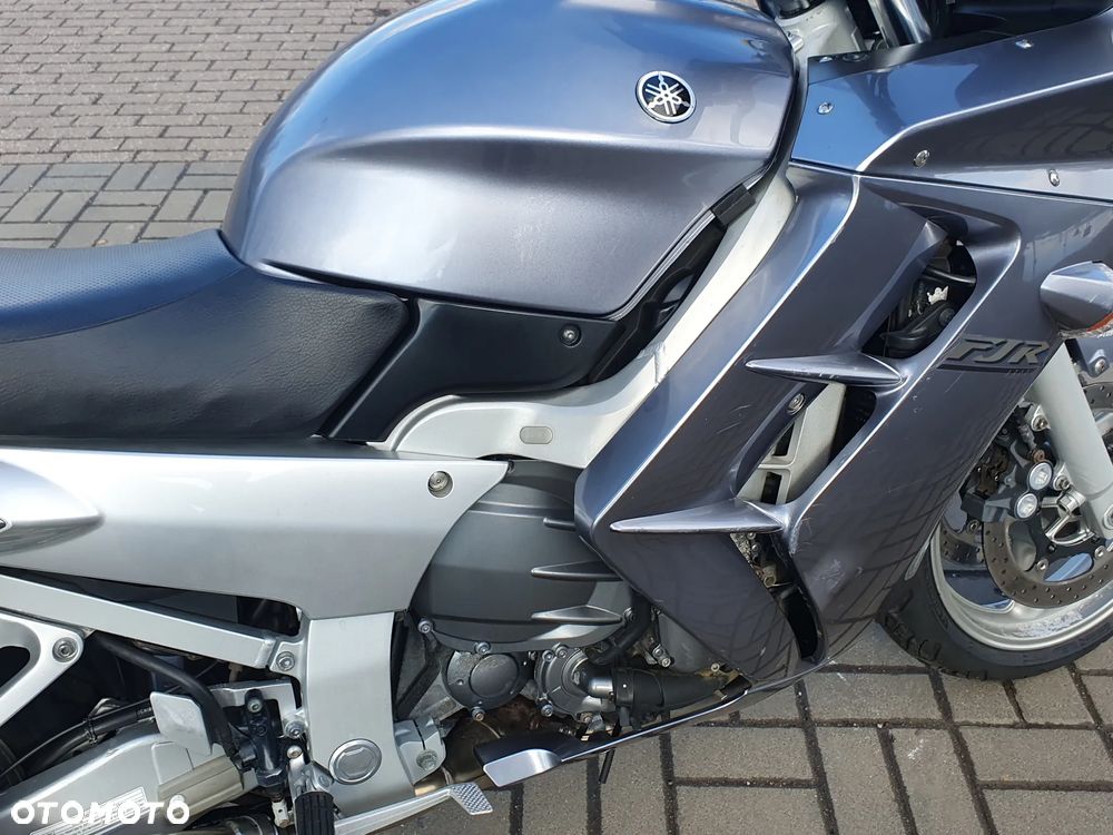 Yamaha FJR - 17