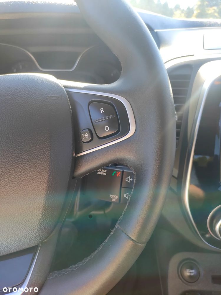 Renault Captur - 19