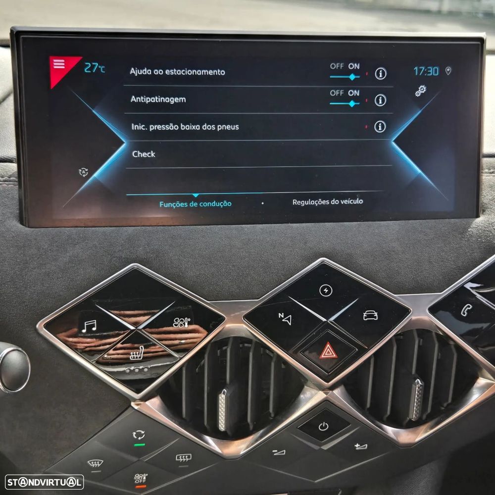 DS DS3 Crossback E-TENSE PERFORMANCE LINE - 21