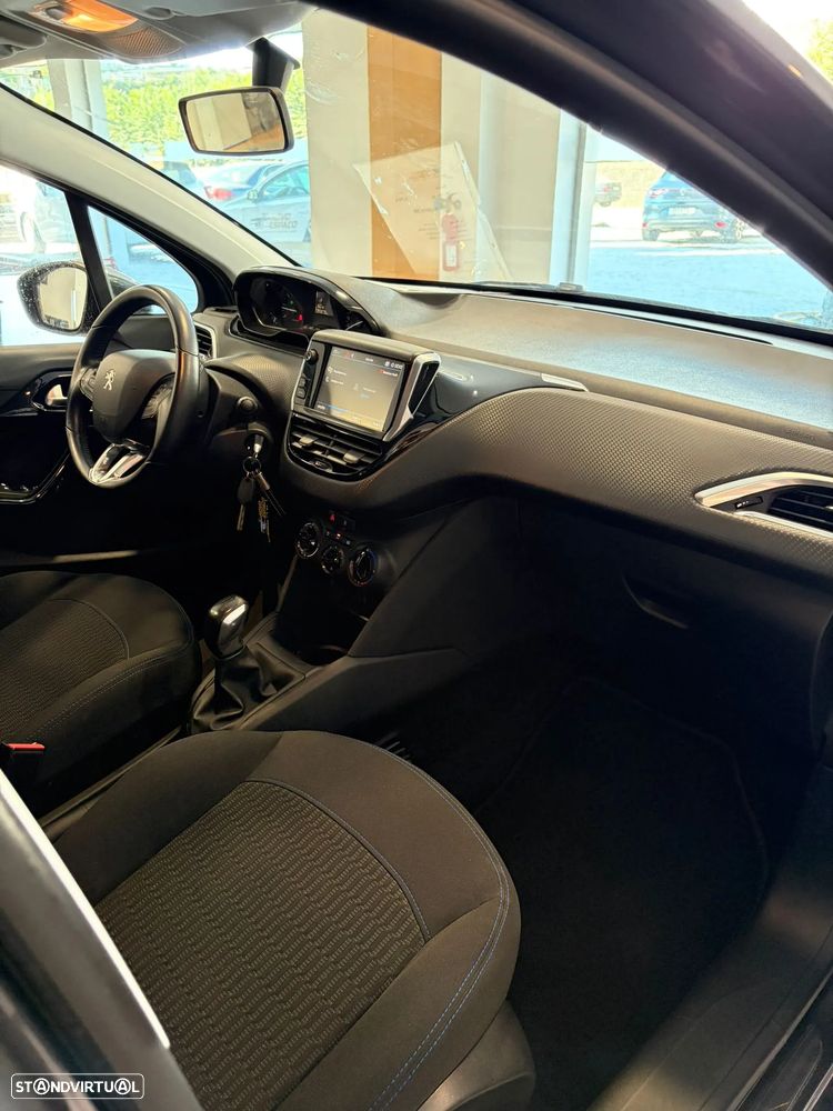 Peugeot 208 PureTech 82 Style - 14