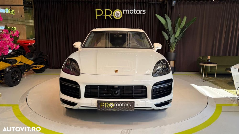 Porsche Cayenne - 3