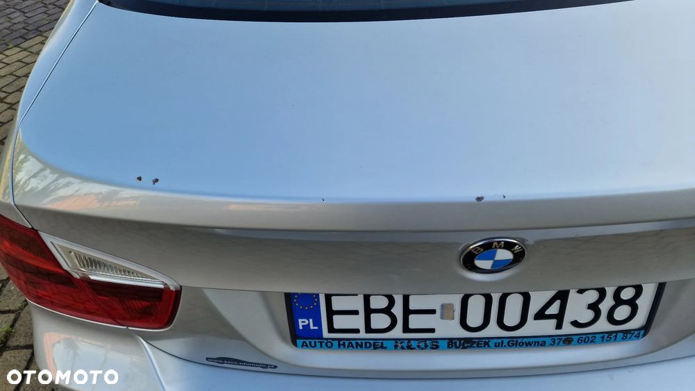 BMW Seria 3 318i - 12