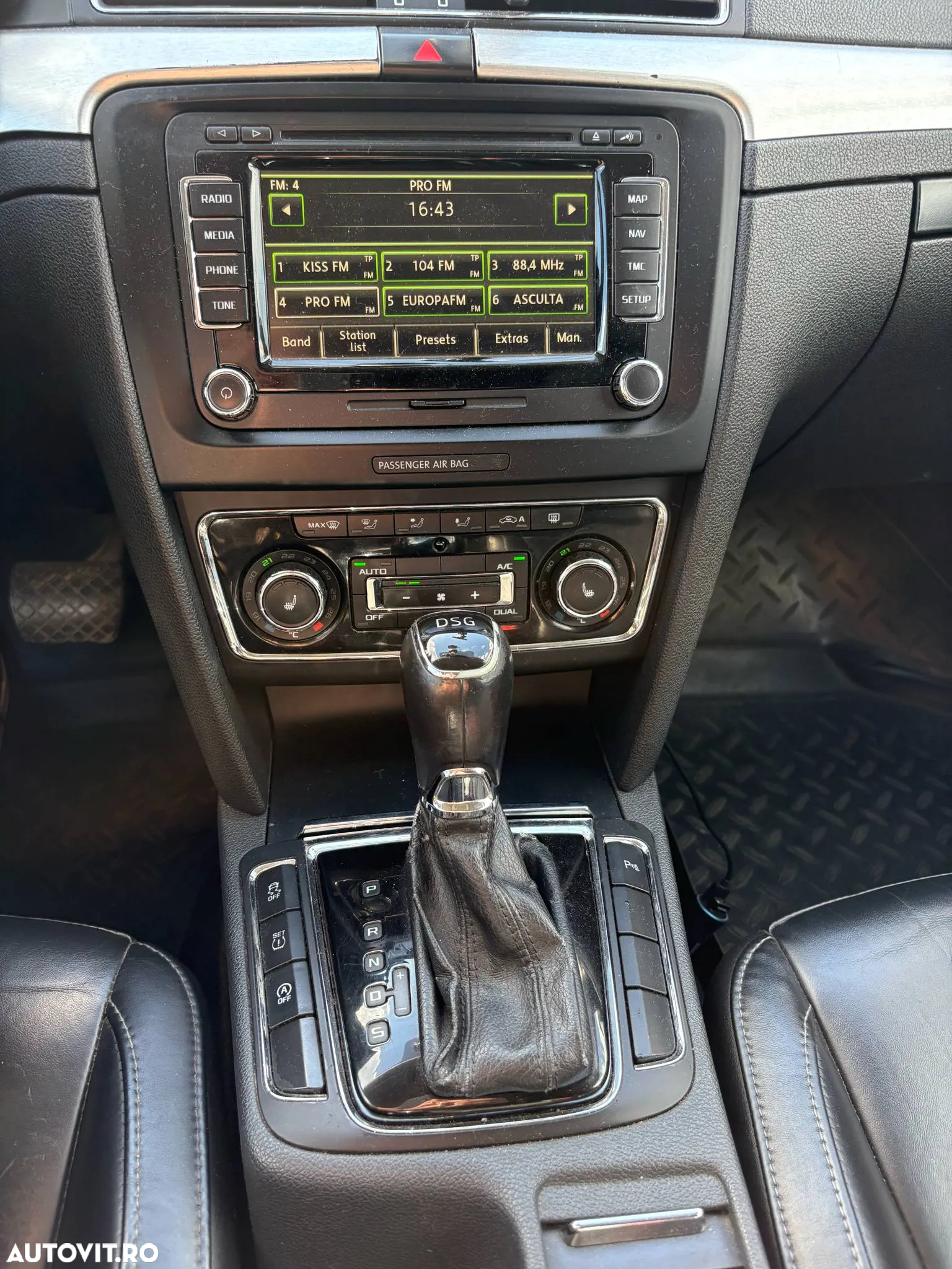 Skoda Superb 2.0 TDI DSG Elegance - 12