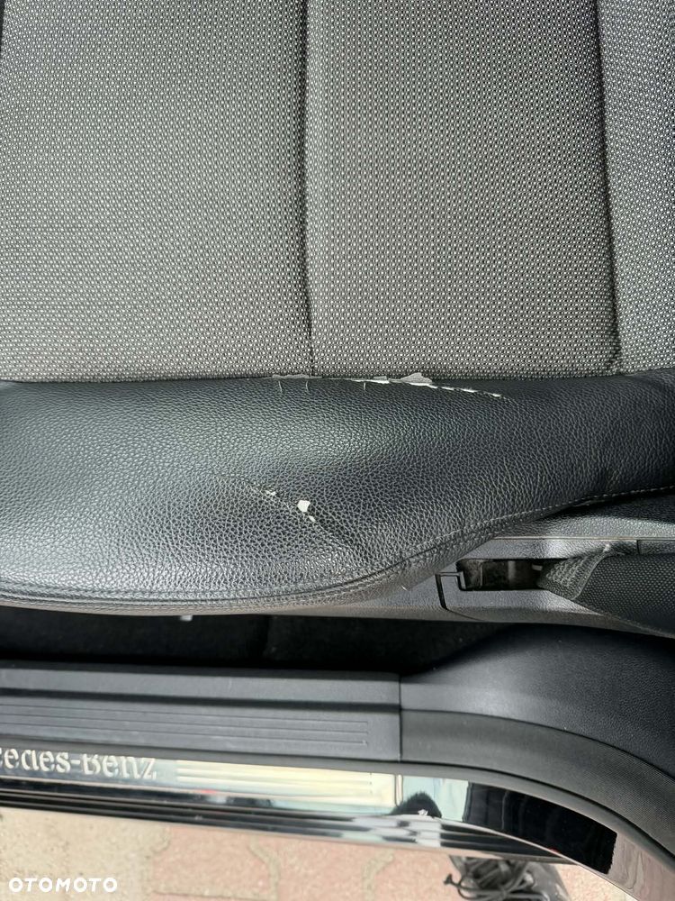 Mercedes-Benz Klasa E 350 CDI BlueEff Avantgarde - 18