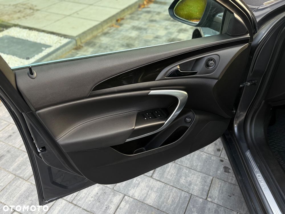 Opel Insignia 2.0 CDTI Sports Tourer Cosmo - 22