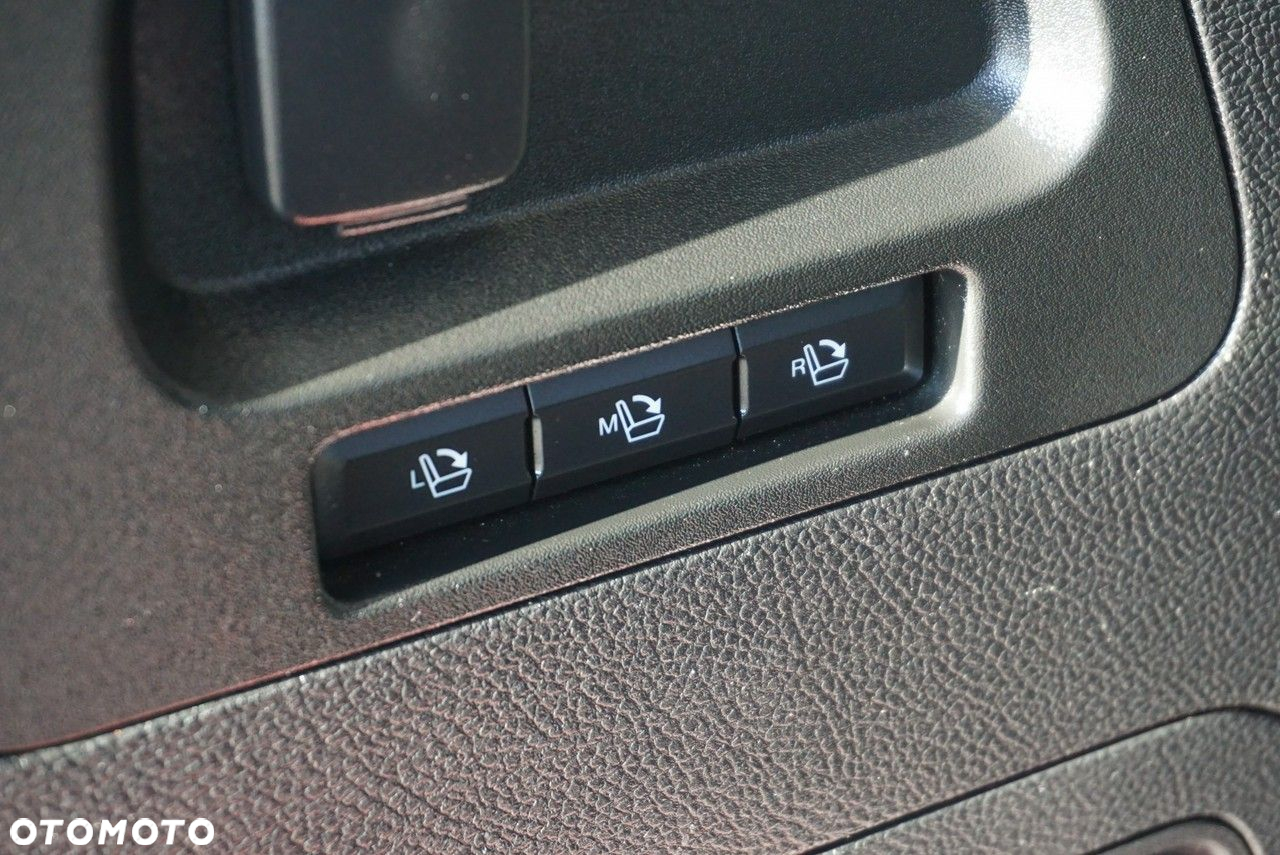 Ford S-Max - 37