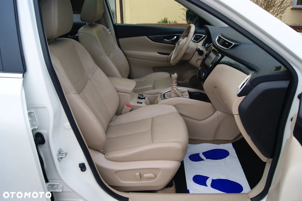 Nissan X-Trail 2.0 dCi Tekna 4WD 7os - 29